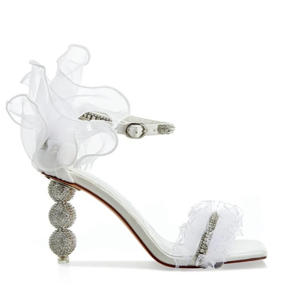 Azalea Wang Maemae- white heel